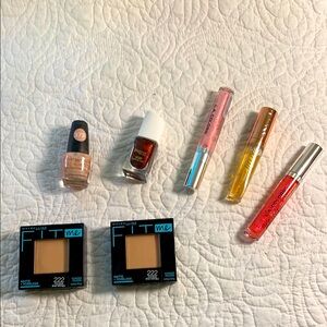 Maybelline L.A. Colors 7 Pc set Fit Me Foundation (222) Polish Lip gel & Oil NEW